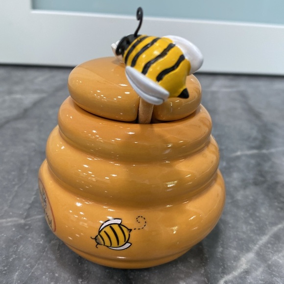 Honey Miel Ceramic Honey Jar with Bee Topped Wood Server - Picture 11 of 15